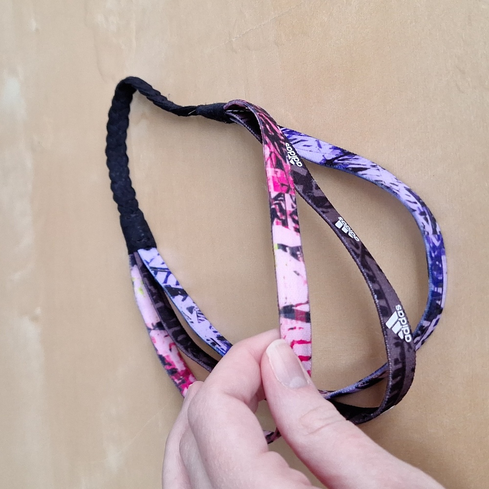 Adidas stretchy headband
